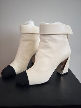CHANEL White Leather Ankle Boots with Black Cap Toe